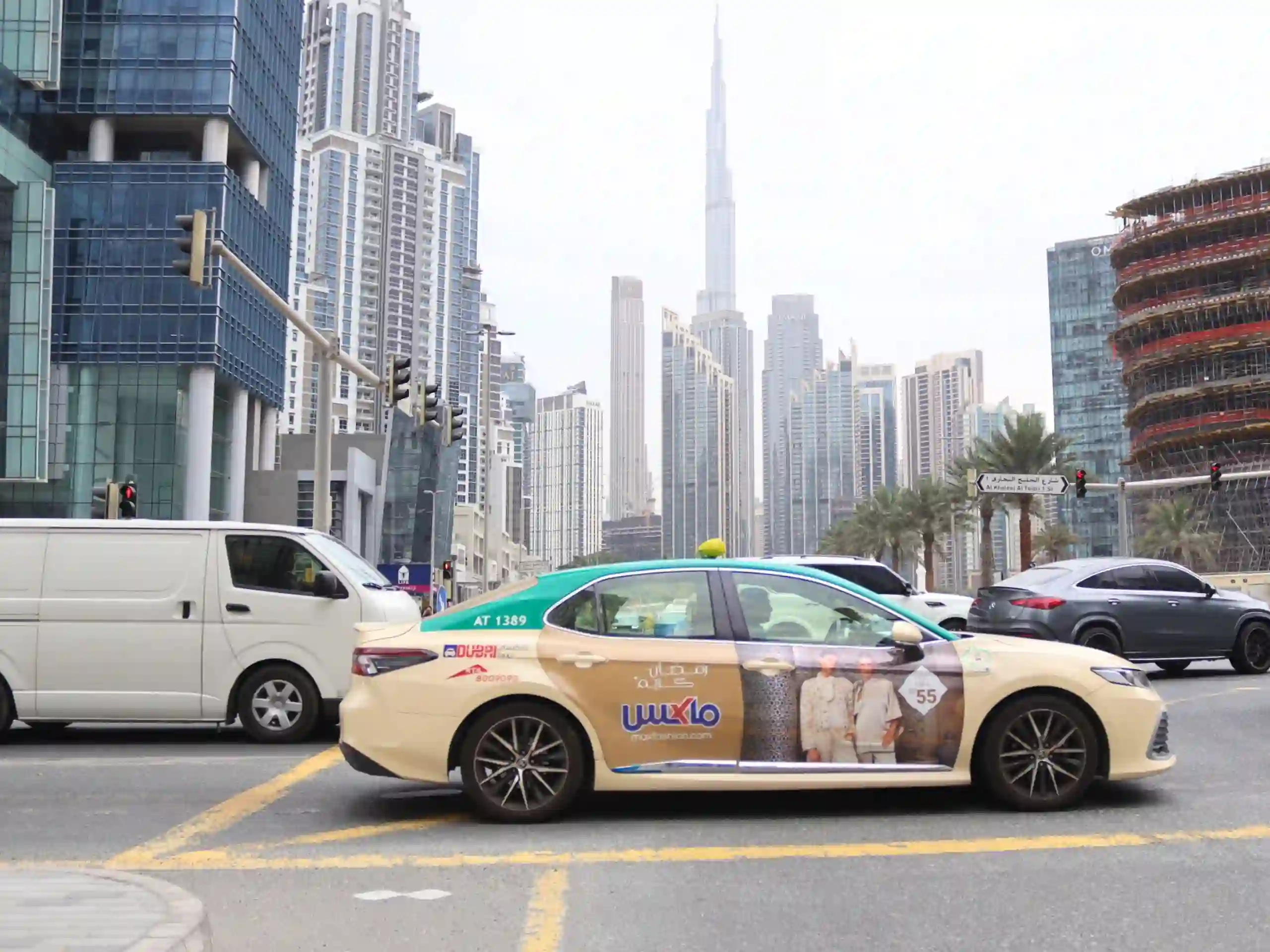 Taxi advertising in dubai